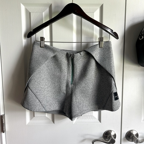 Adidas gray structured tennis prep athletic shorts sporty gym - Picture 1 of 7